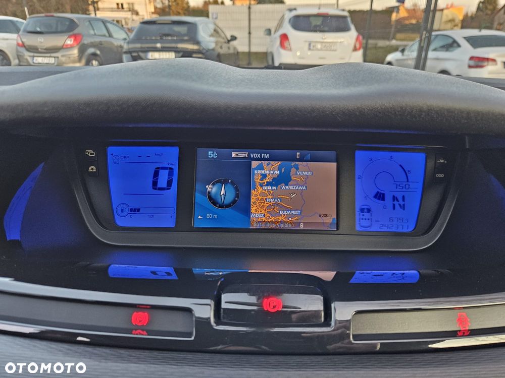 Citroën C4 Picasso 2.0 HDi FAP Exclusive - 20