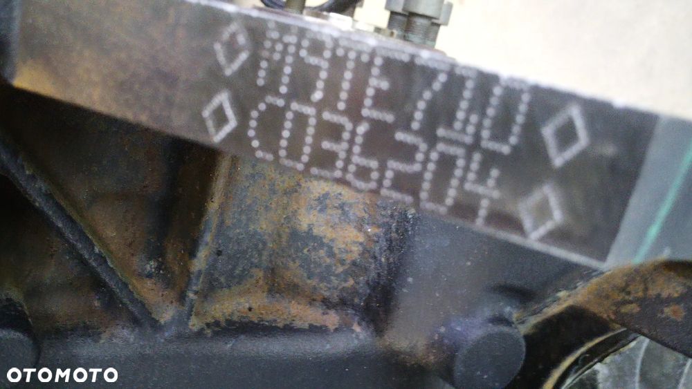 Renault Master 3 III Silnik Głowica 2.3 Dci BiTurbo - 3