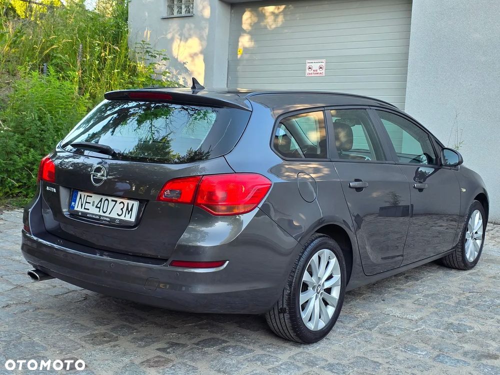 Opel Astra 1.4 T Cosmo - 17