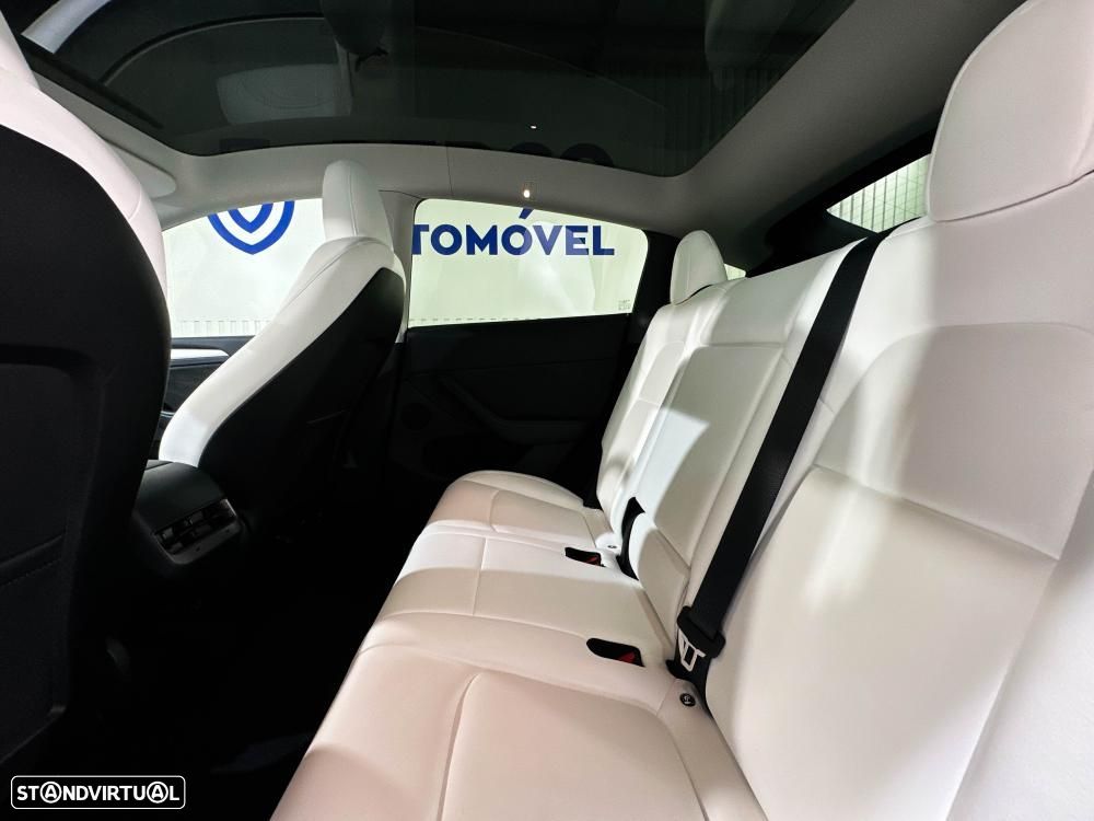 Tesla Model Y Standard - 10