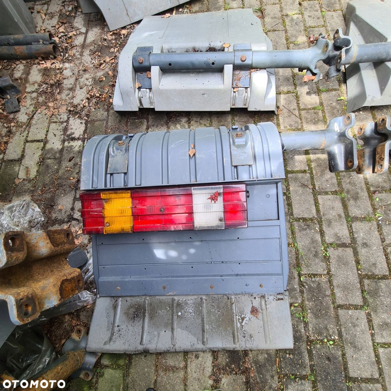BŁOTNIK NADKOLE LEWY PRAWY ACTROS MP 2 MP 3 - 3