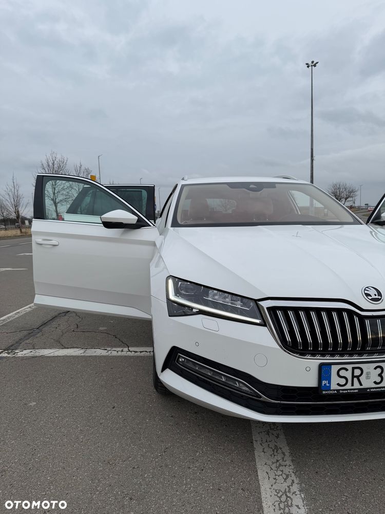Skoda Superb 2.0 TDI Style DSG - 2