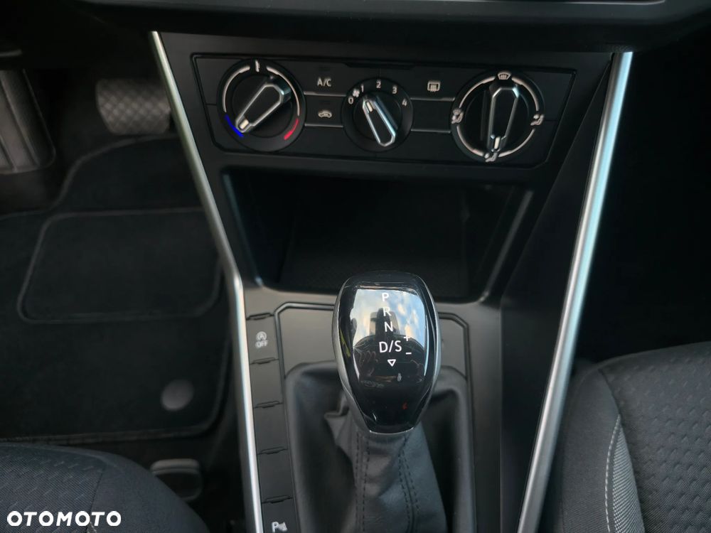 Volkswagen Polo - 26