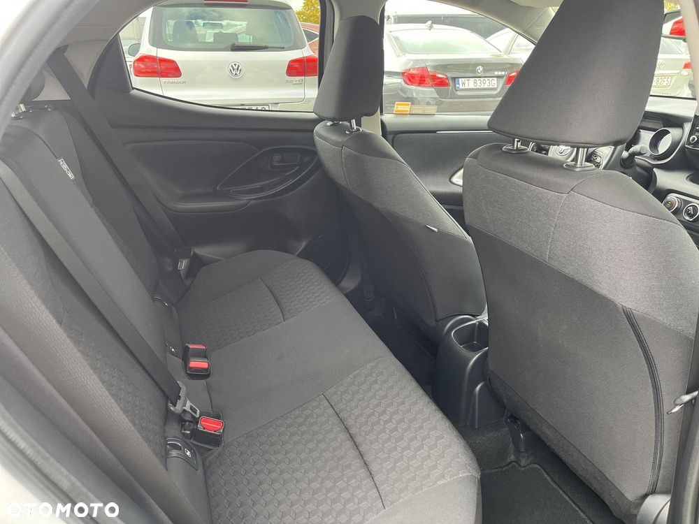 Toyota Yaris 1.5 Comfort CVT - 11