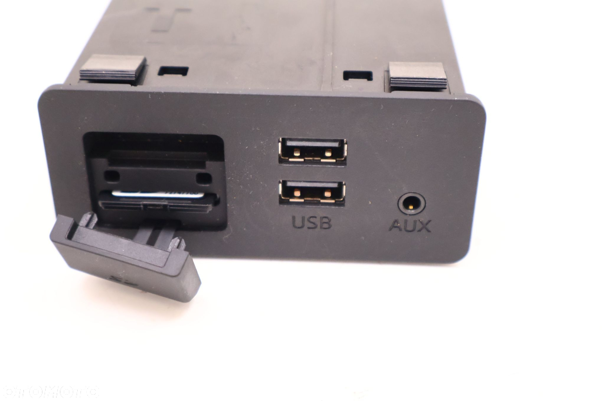MAZDA CX-5 II 17- MODUŁ PANEL USB AUX SD D09H-669U0 - 6