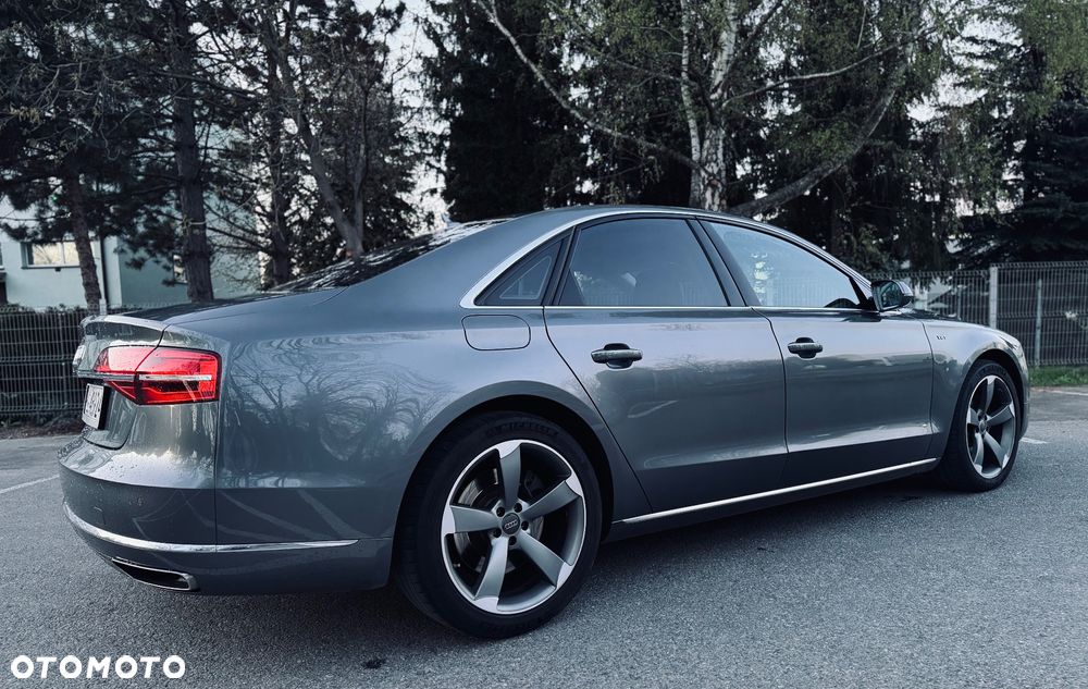 Audi A8 4.2 TDI DPF (clean diesel) quattro tiptronic - 4