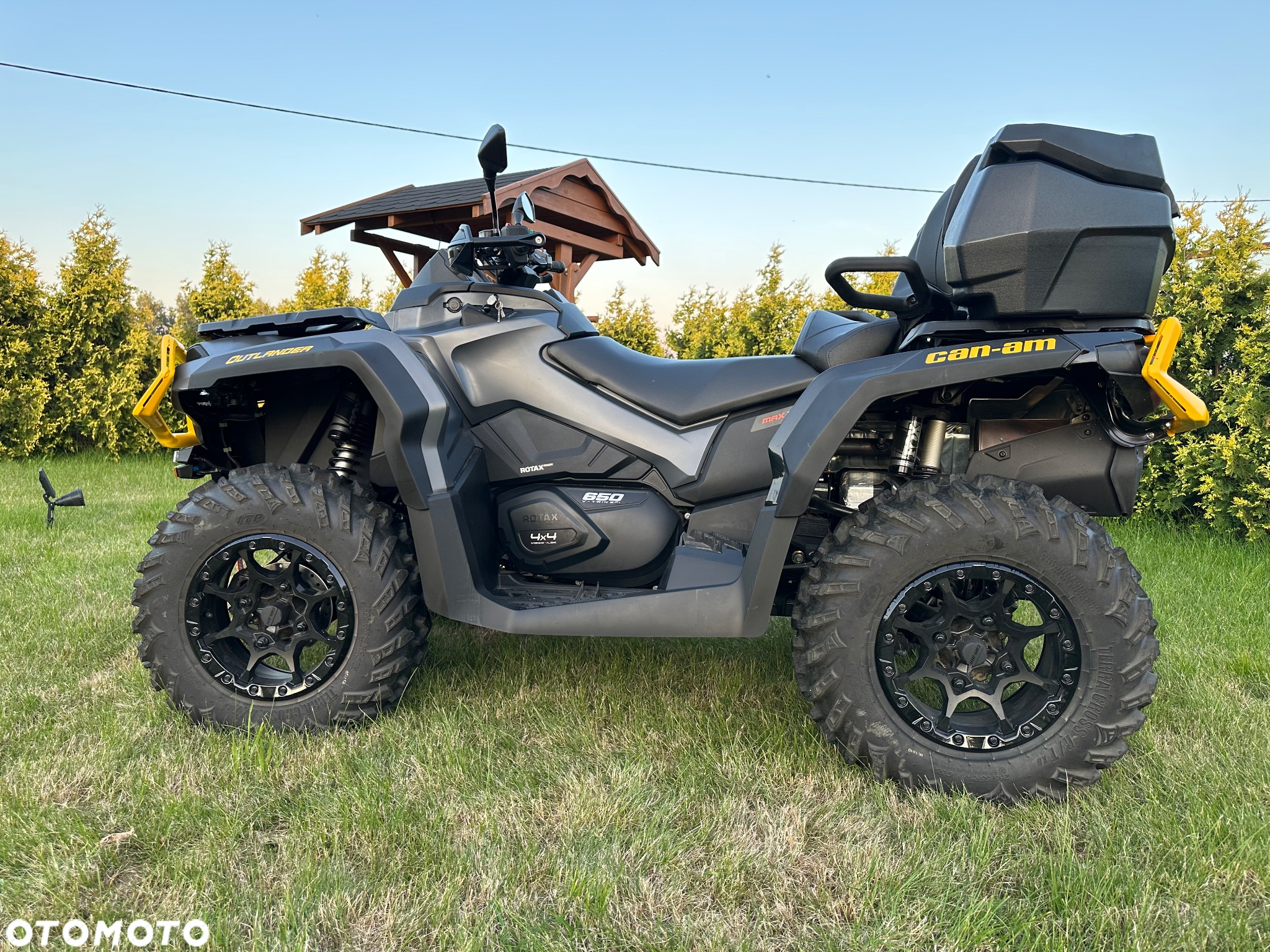 Can-Am Outlander Max