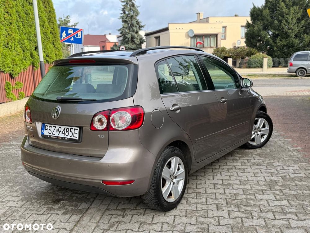 Volkswagen Golf Plus - 14