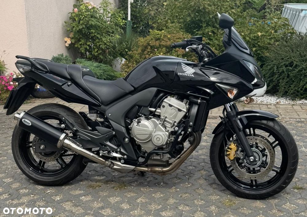 Honda CBF - 2