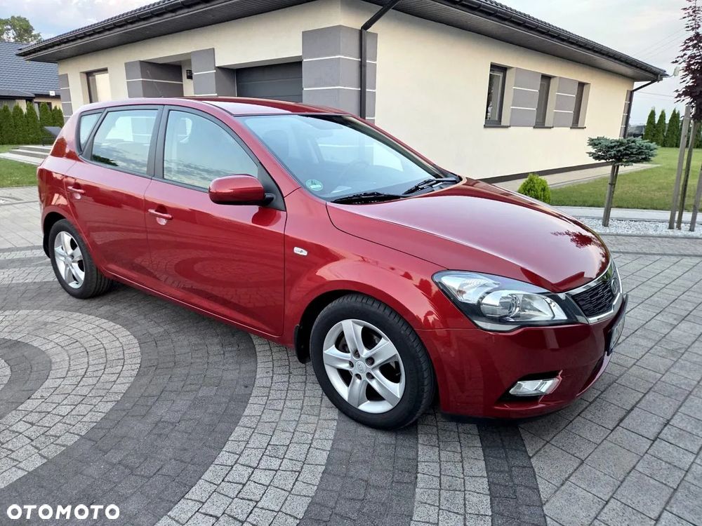 Kia Ceed - 3