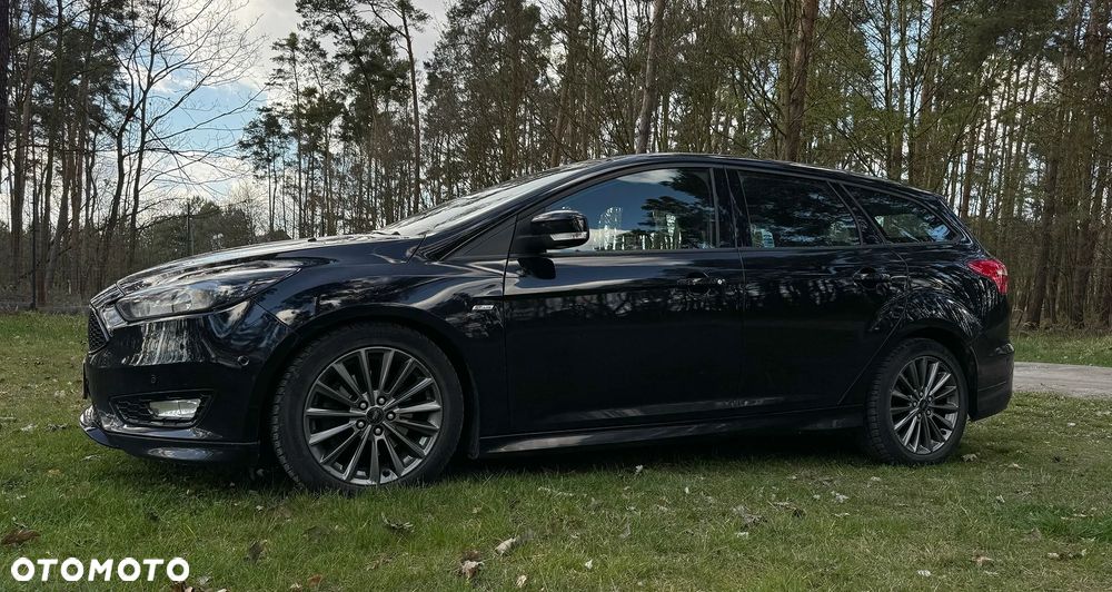 Ford Focus 2.0 TDCi ST-Line Black ASS PowerShift - 3