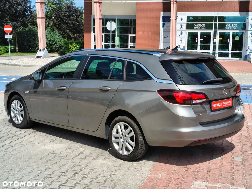 Opel Astra - 4