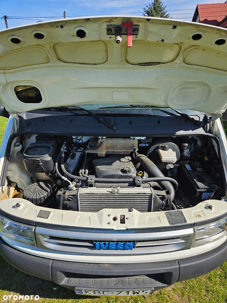 Iveco Daily 35C14 - 11