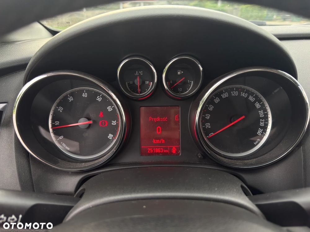 Opel Astra - 12