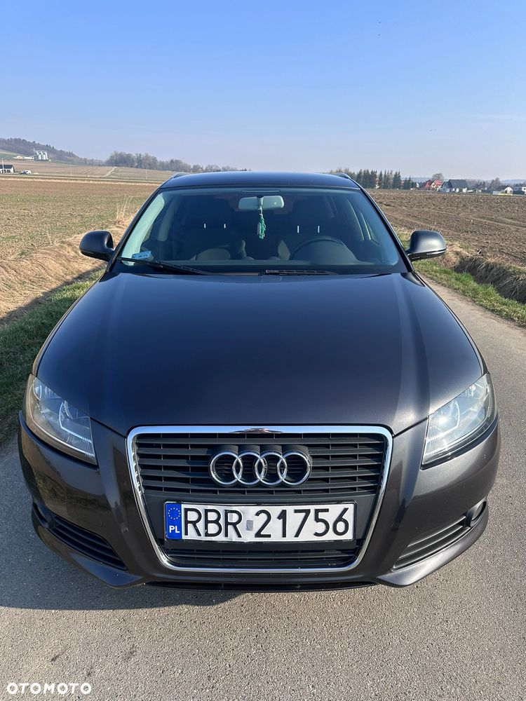 Audi A3 Sportback 2.0 TDI DPF S line Sportpaket (plus) - 2