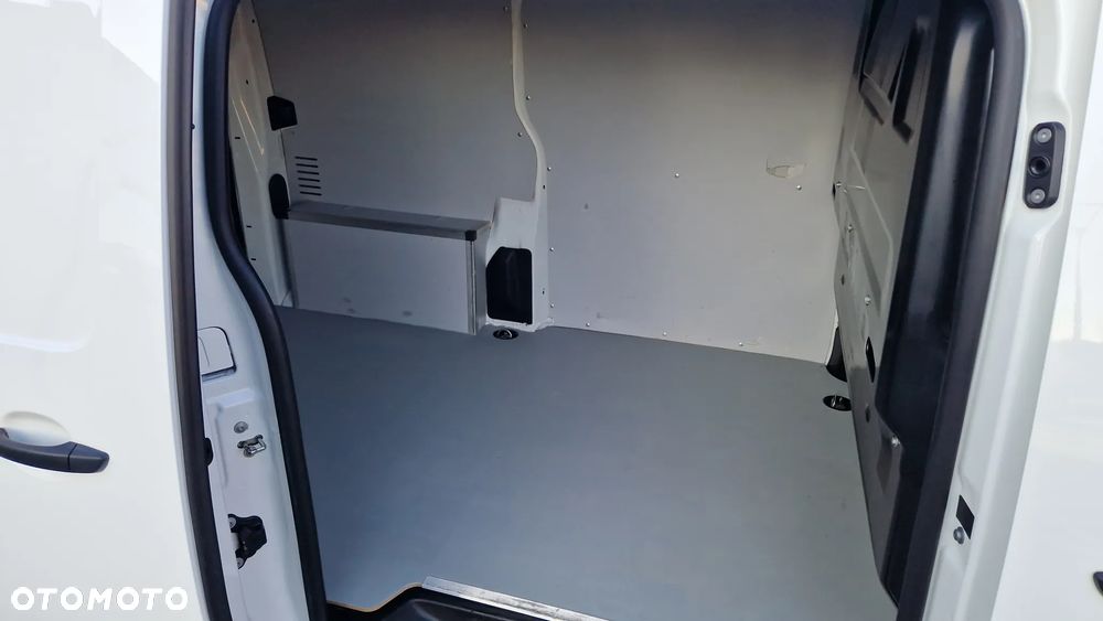 Opel Vivaro - 21