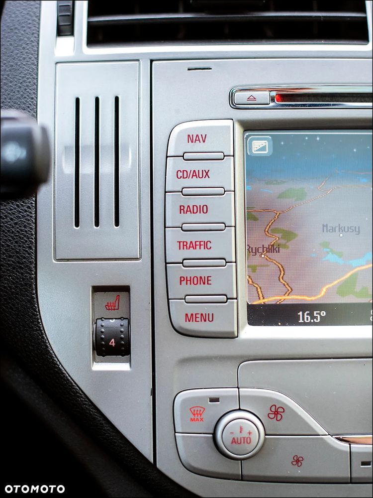 Ford Kuga - 25