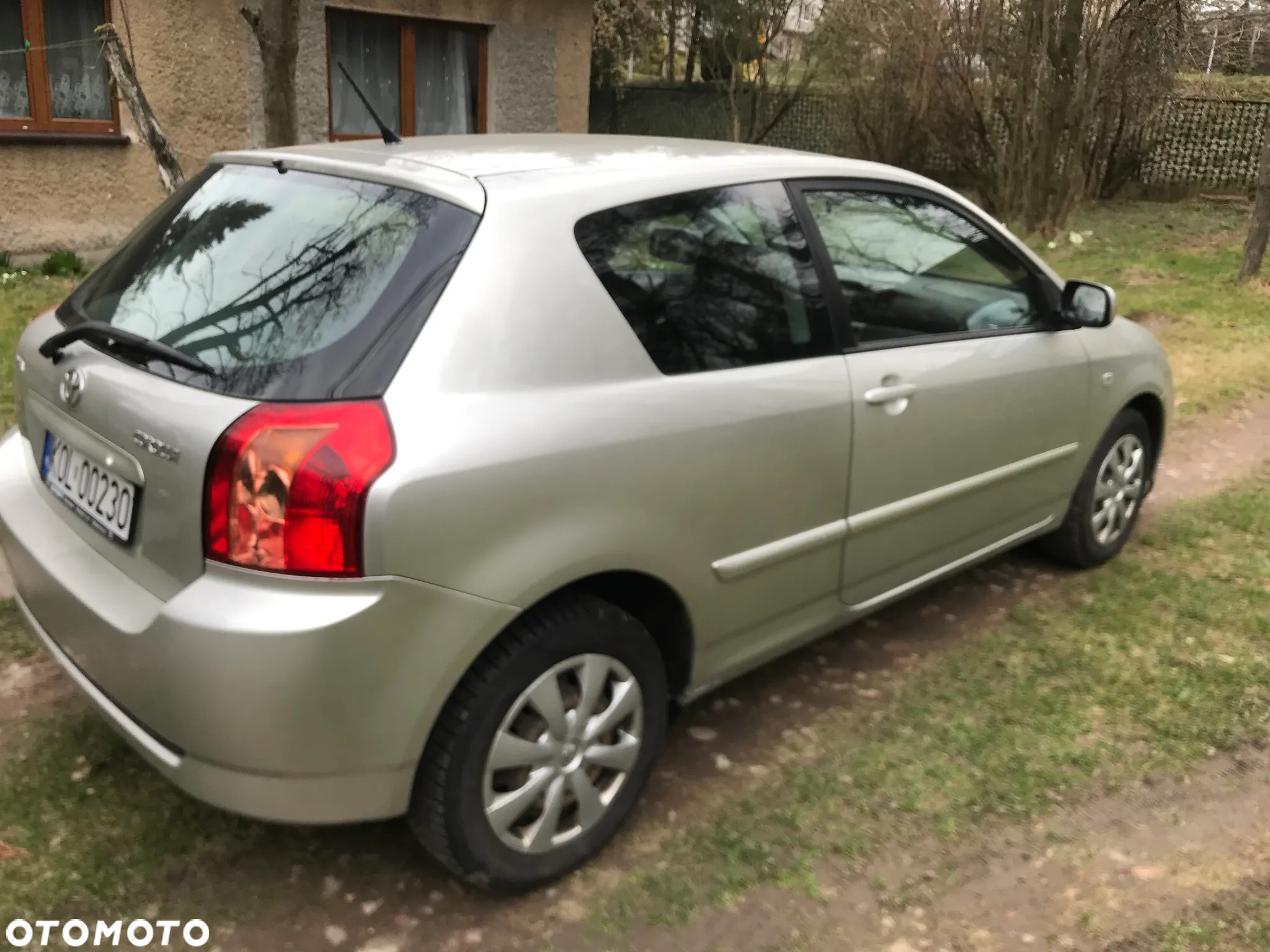 Toyota Corolla 1.6 VVT-i Sol (air6) - 4