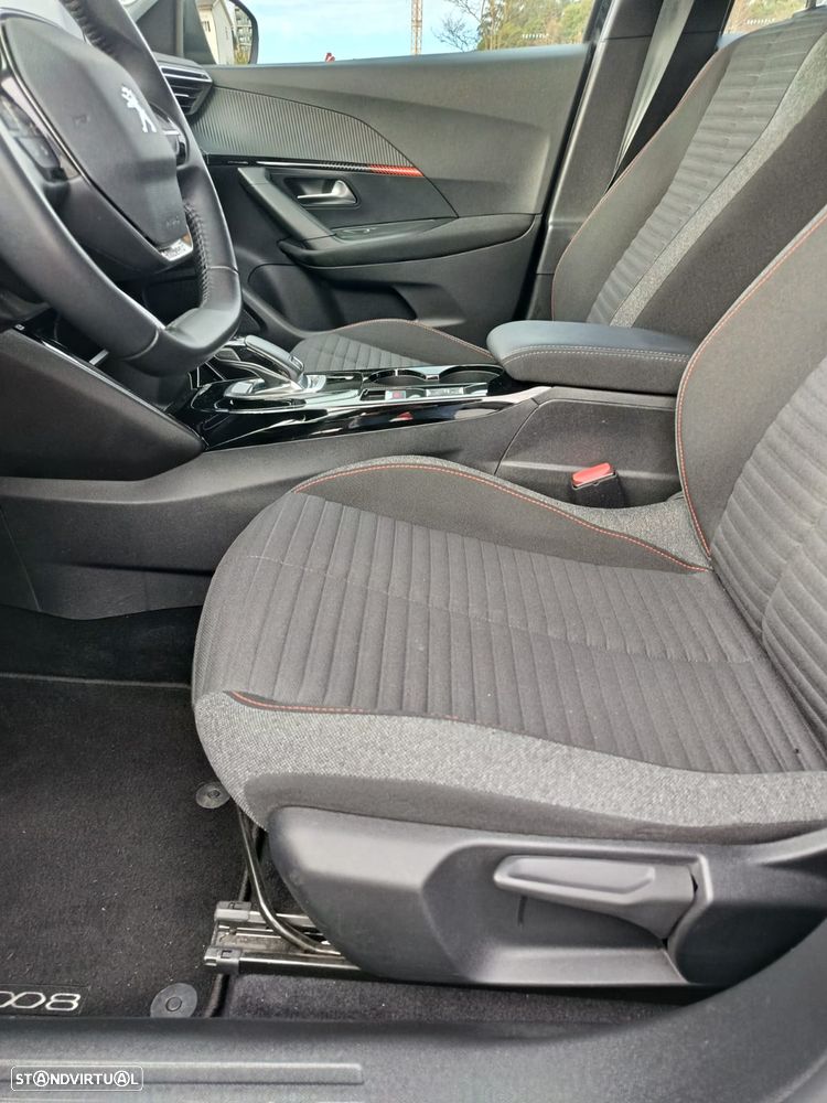 Peugeot 2008 PureTech 130 EAT8 Active Pack - 17