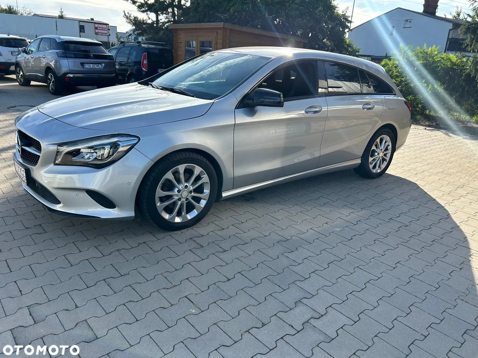 Mercedes-Benz CLA Shooting Brake 180 SCORE - 12