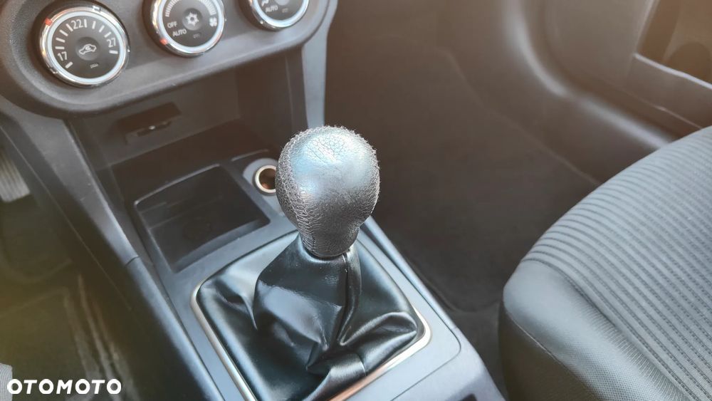 Mitsubishi Lancer - 12