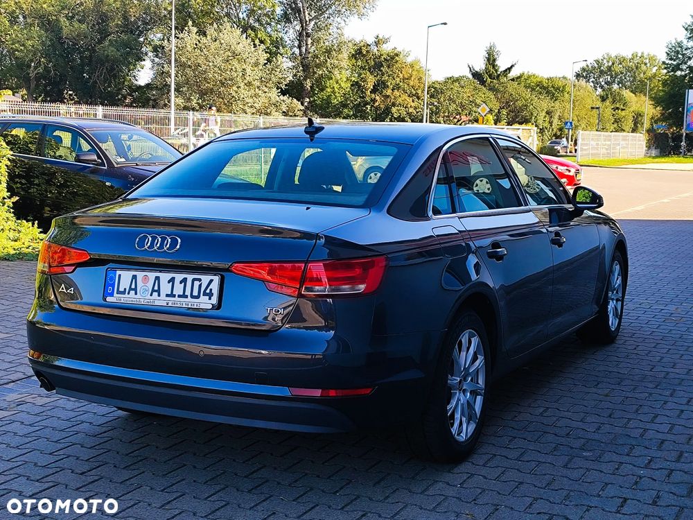 Audi A4 Limousine 2.0 TDI S tronic sport - 4