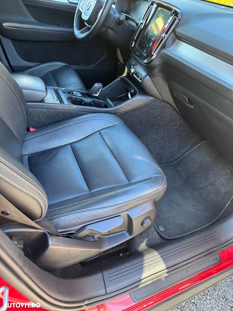 Volvo XC 40 D4 AWD Geartronic Momentum - 13