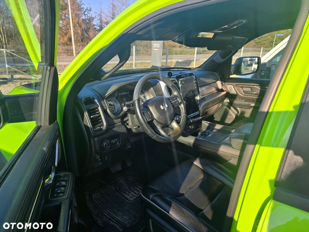 RAM 1500 5.7 Crew Cab Shortbed Limited Black - 13