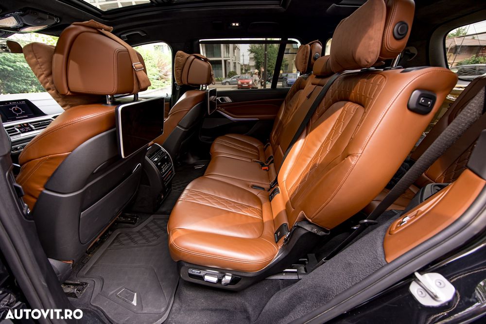 BMW X7 M50d - 37