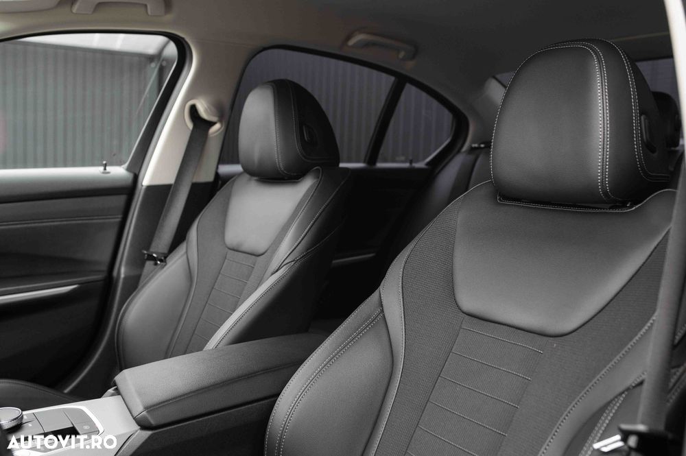 BMW Seria 3 320e AT PHEV - 26