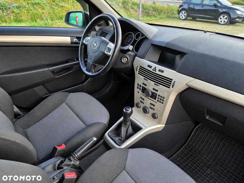 Opel Astra 1.6 Enjoy - 10