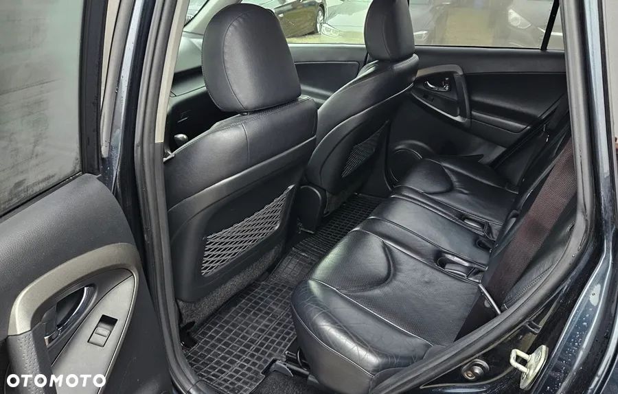 Toyota RAV4 2.2 D-CAT Sol - 12