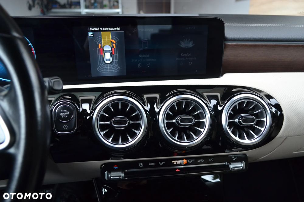 Mercedes-Benz CLA - 20