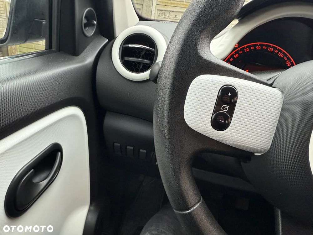 Renault Twingo SCe 70 Experience - 17