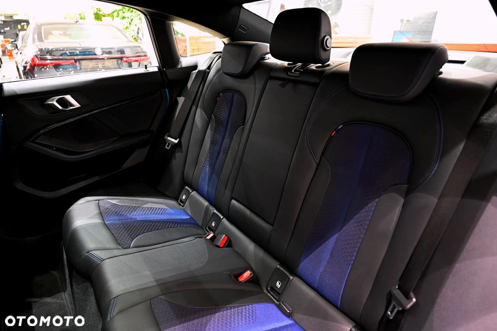 BMW Seria 2 218i M Sport - 14