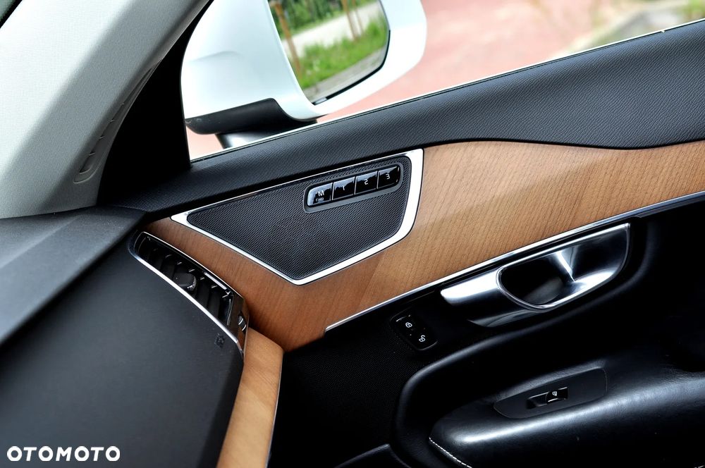 Volvo XC 90 D5 AWD Geartronic Inscription - 28