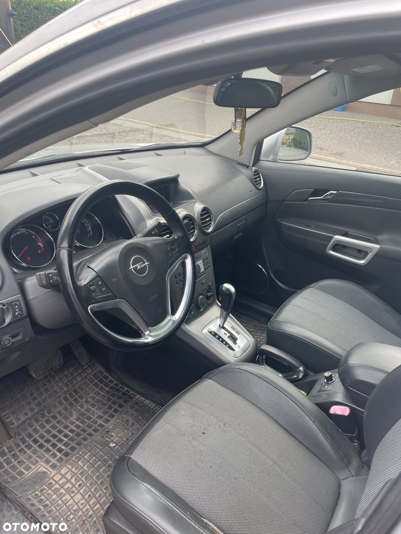 Opel Antara 3.2 V6 4x4 Cosmo - 6