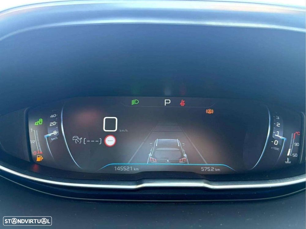 Peugeot 5008 1.5 BlueHDi GT Line EAT8 - 4