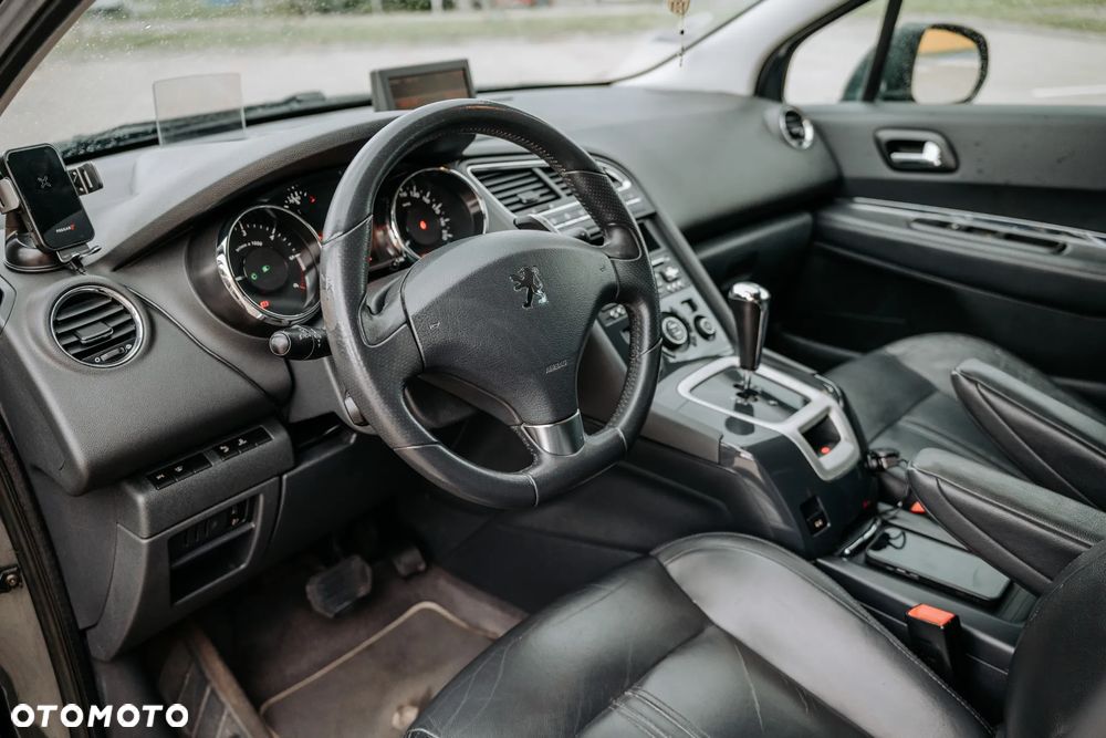 Peugeot 5008 - 14