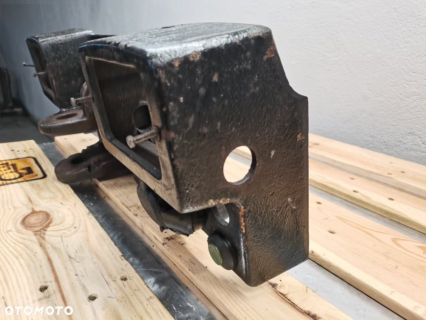 Fendt 926 Favorit {Obudowa lamp przednich} - 11