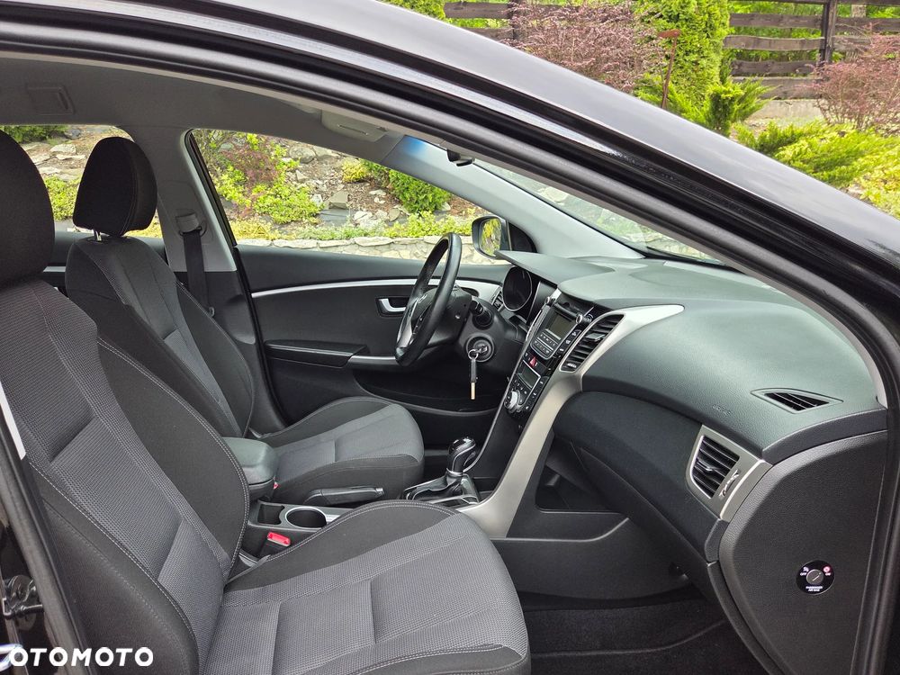 Hyundai i30 Kombi 1.6 GDi DCT Premium - 18
