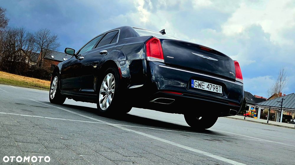 Chrysler 300C - 13