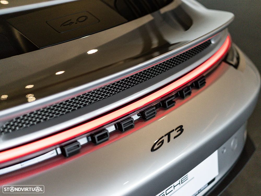 Porsche 911 (992) GT3 PDK - 16