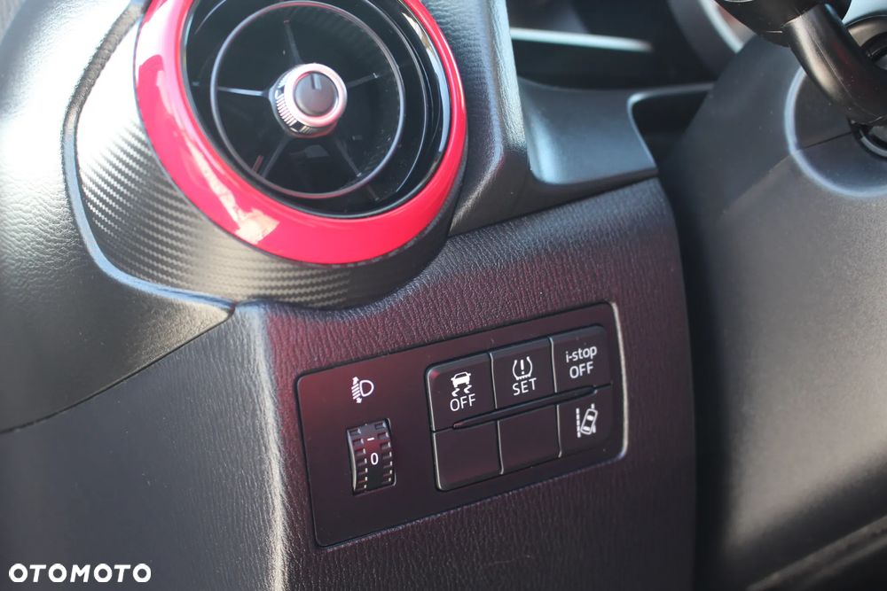 Mazda 2 SKYACTIV-G 90 Red Edition - 12