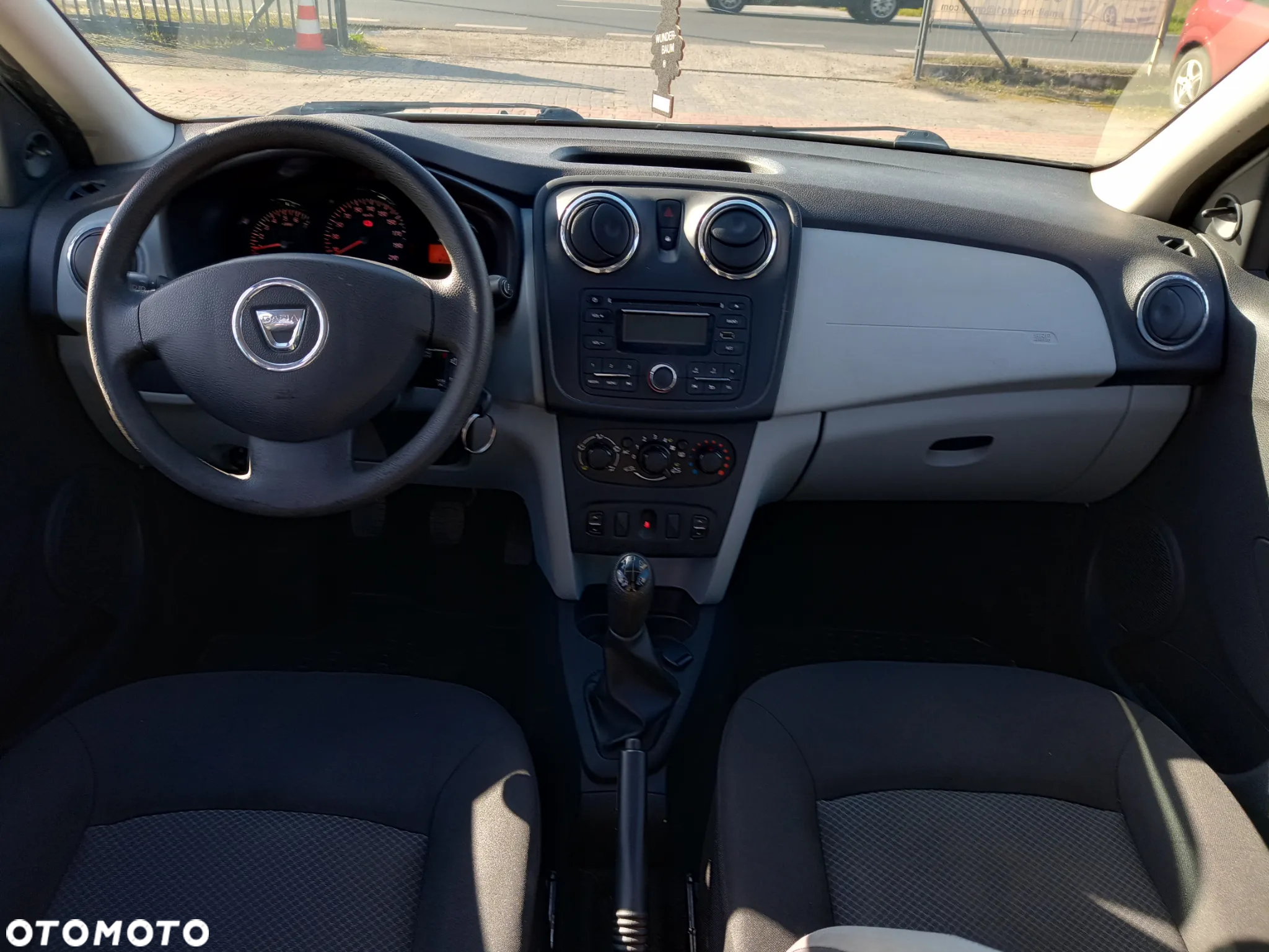 Dacia Sandero 0.9 TCe Laureate S&S - 12
