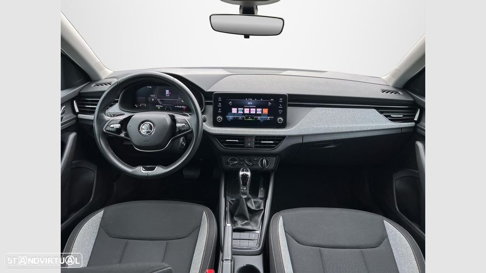 Skoda Scala 1.0 TSI Ambition DSG — fotografia 13