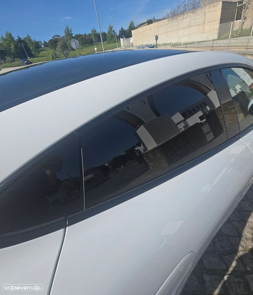 Porsche Taycan Standard - 14