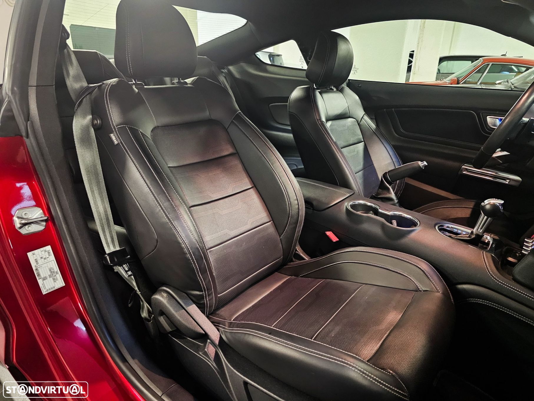 Ford Mustang 2.3i EcoBoost Aut. - 25