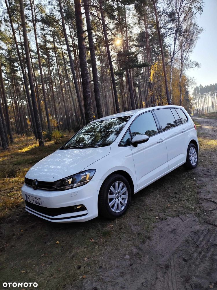 Volkswagen Touran - 5