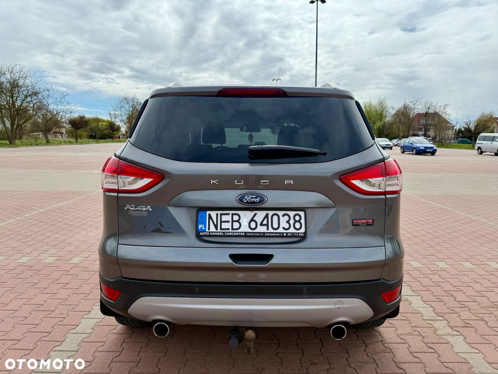Ford Kuga 2.0 TDCi 2x4 Titanium - 6